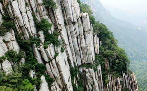 少林寺嵩山門票多少錢 嵩山有什么好玩的地方