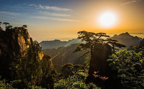 女生一個(gè)人去爬黃山安全嗎