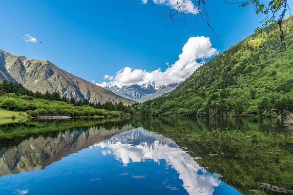 康定木格措旅游攻略 康定木格措有什么景點