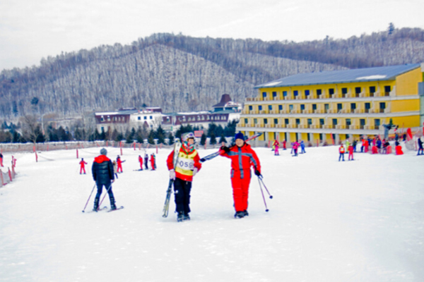 亞布力雅旺斯滑雪場滑雪攻略 附交通到達方式