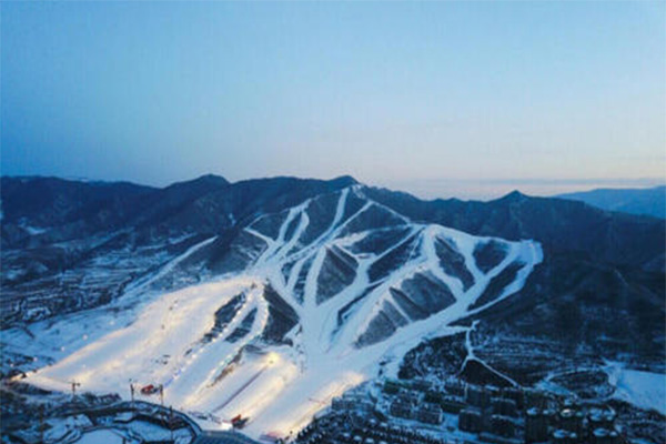 2019~2020富龍滑雪場11月15日開板 附滑雪票價格+器材租借費(fèi)用