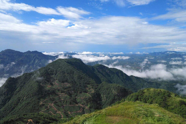 石根山