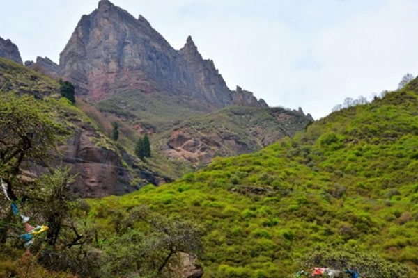 雄先崗山生態旅游景區