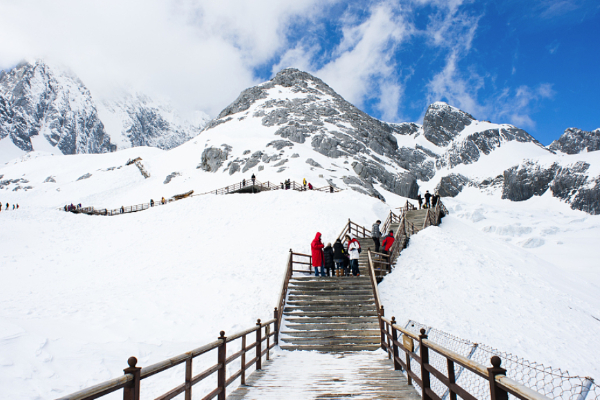 玉龍雪山攻略旅游 玉龍雪山旅游線路安排及景點(diǎn)推薦