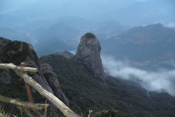 柳州元寶山徒步登山路線有哪些