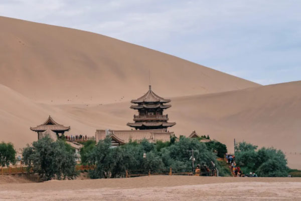 敦煌有什么好玩的地方或者景點